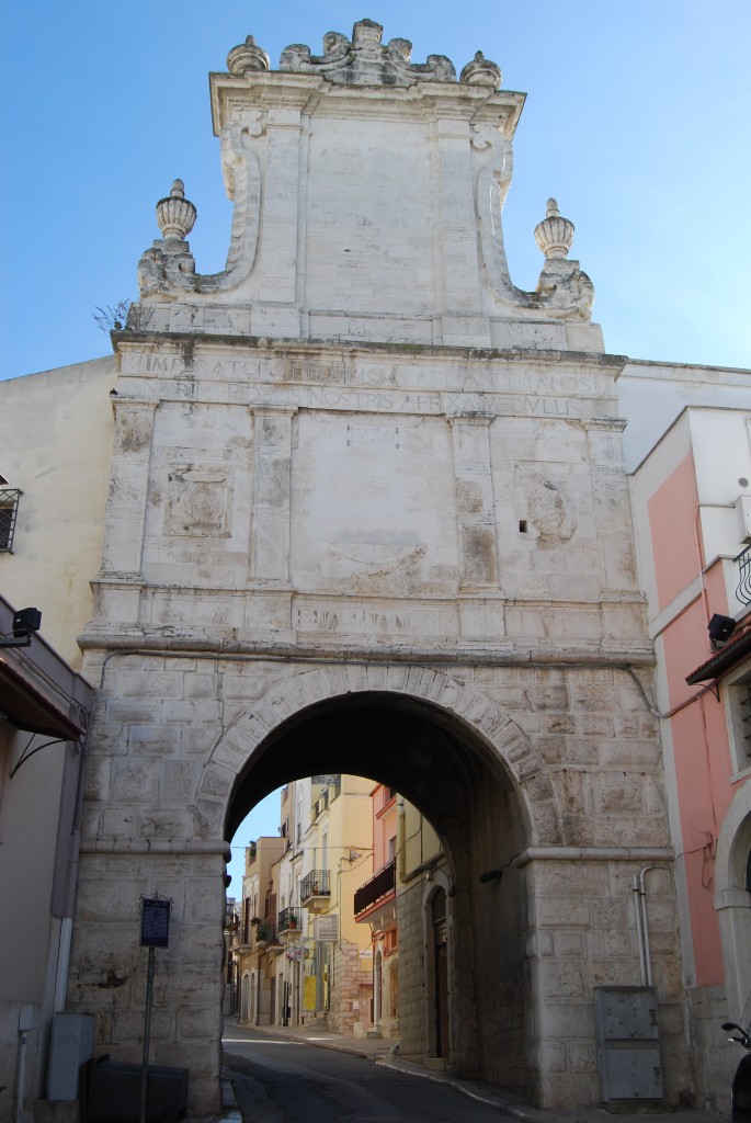 Andria - Porta San Andrea o Arco di Frederico
